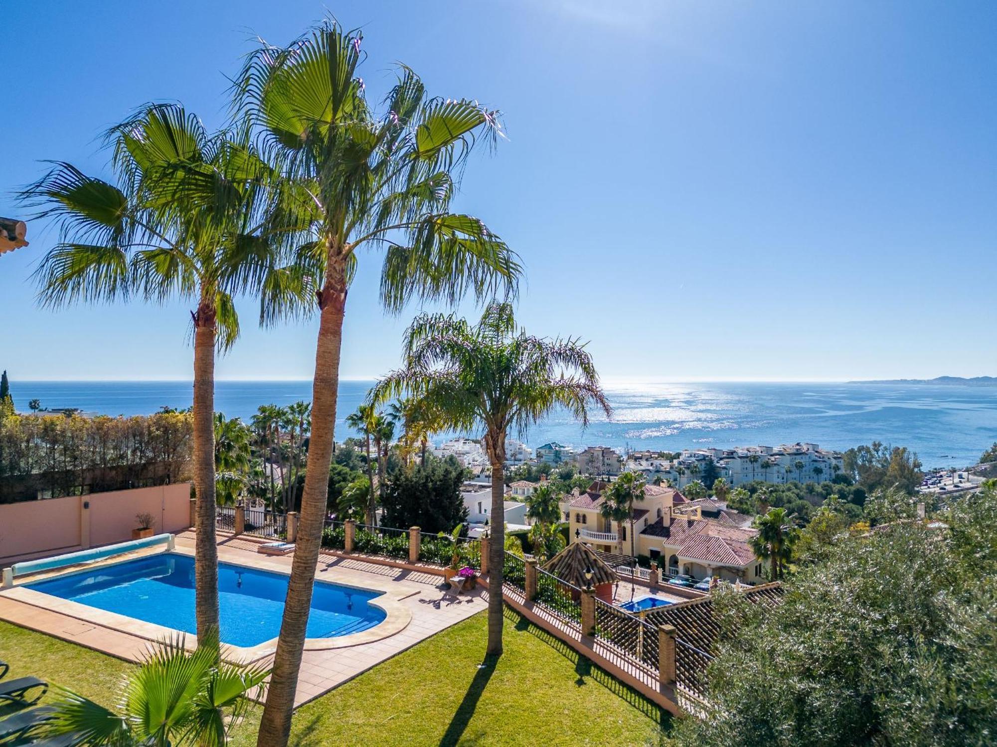 Beachside Villa With Panoramic Sea Views Benalmádena Zewnętrze zdjęcie